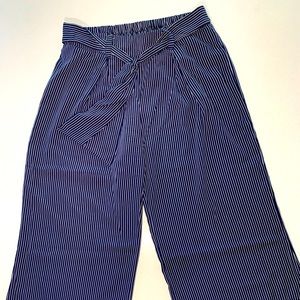 Urban Romantics Navy Blue Striped Capri-Length Wide-Leg Pants, Size Large